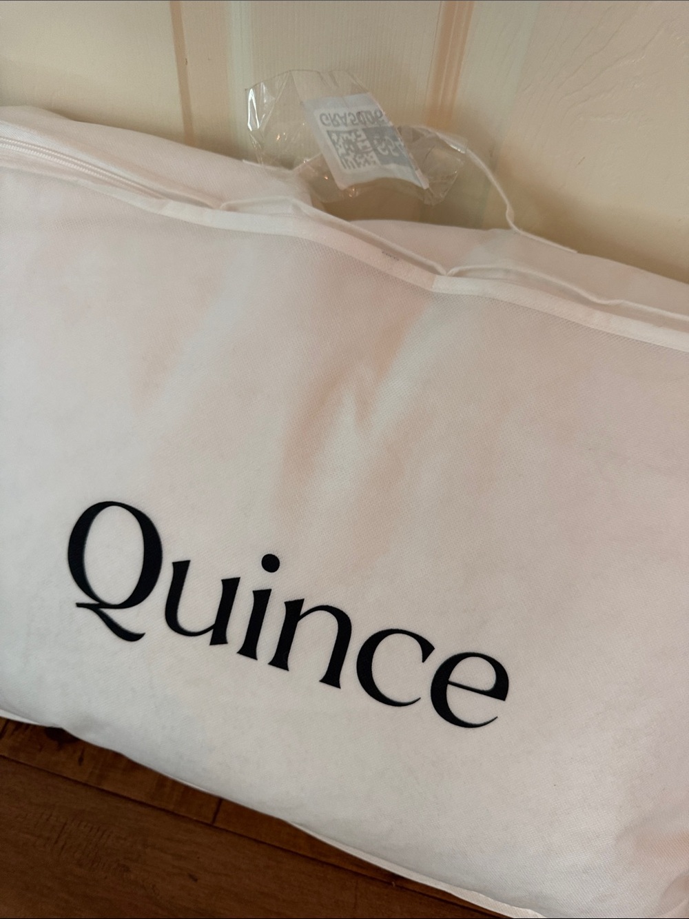 NWT Quince Premium Down Pillow $104